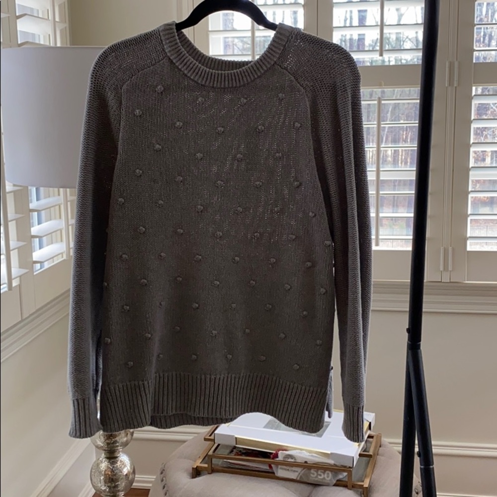 Grey old navy sweater